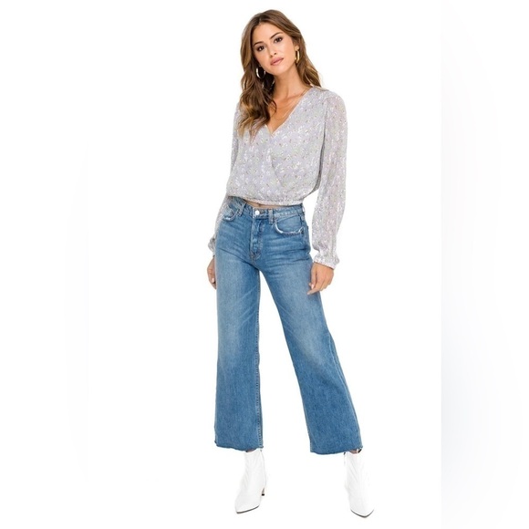 ASTR THE LABEL Long Sleeve Pleated Blouse - Picture 2 of 8